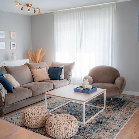 Luxury Apartment Laluna Kamen Bagian luar foto